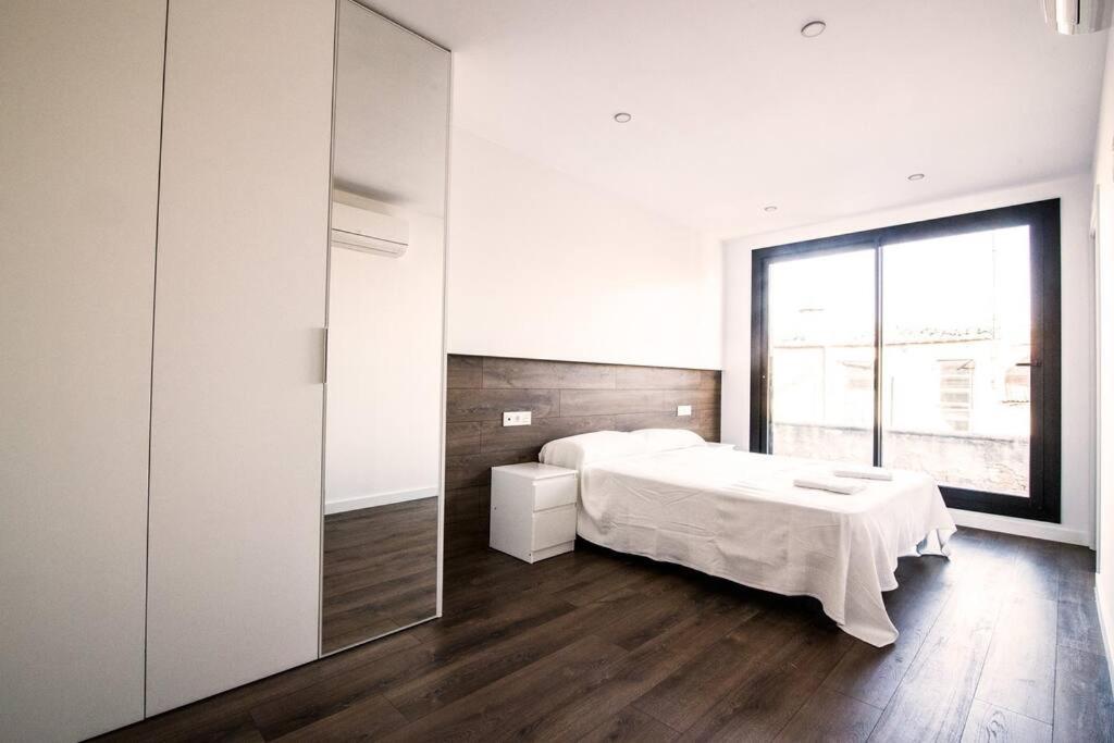 4-1 Apartamento De Diseno En El Centro De Reus Appartement Buitenkant foto